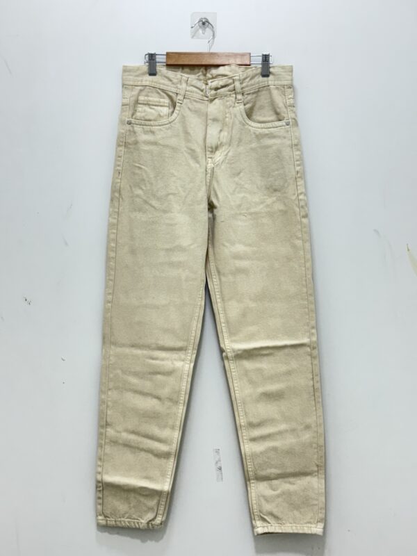 Beige Momfit Jean
