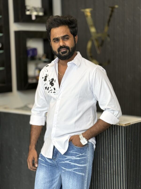 Embroidery shirt ( white )