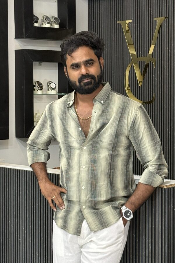 Vertical stripes greyish-green shirt